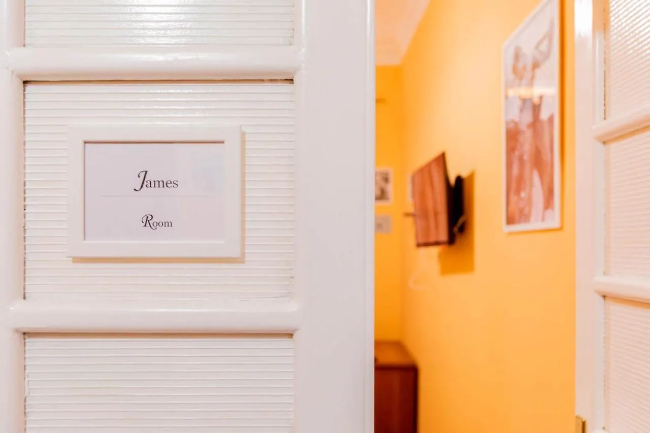 Flower Guesthouse 로마