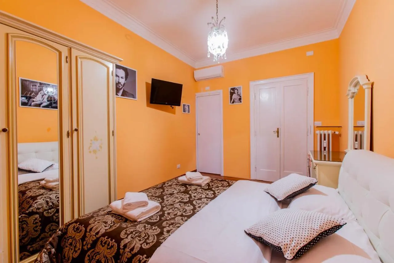 Flower Guesthouse Rom Pensionat