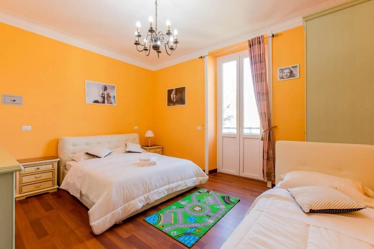 Flower Guesthouse Rom