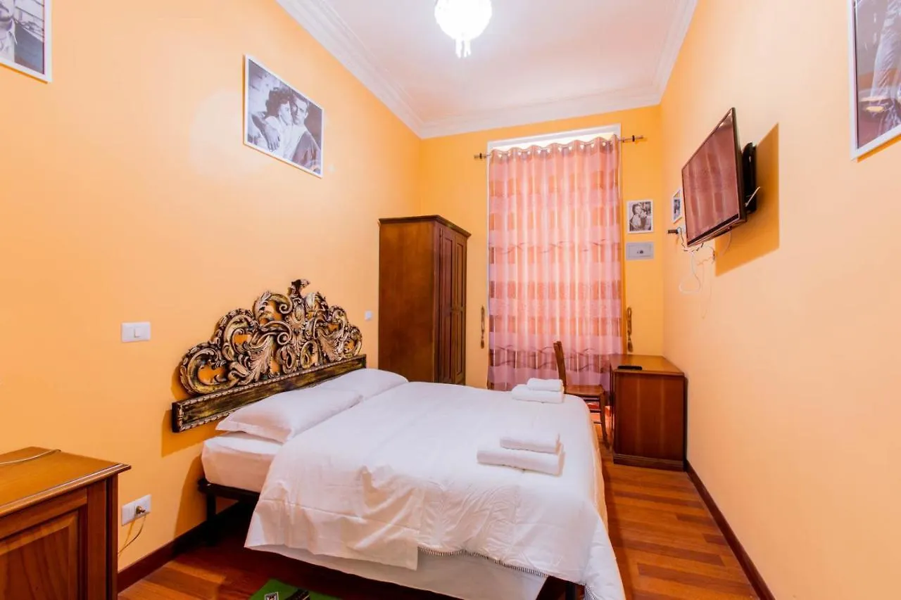 Pensionat Flower Guesthouse Rom